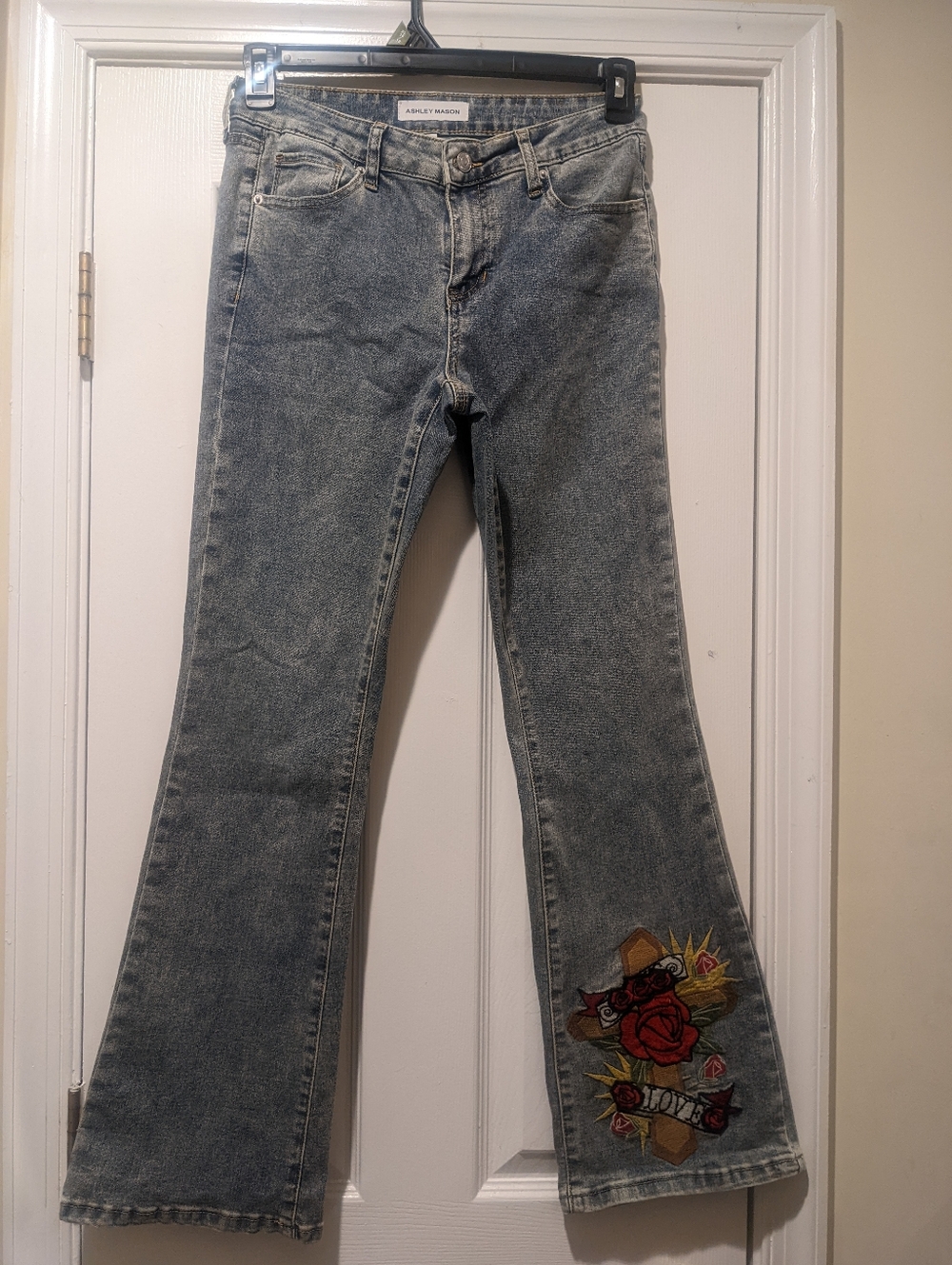 Juniors 5 Ashley Mason Light Wash Flare Jeans w/ Rose Embroidery